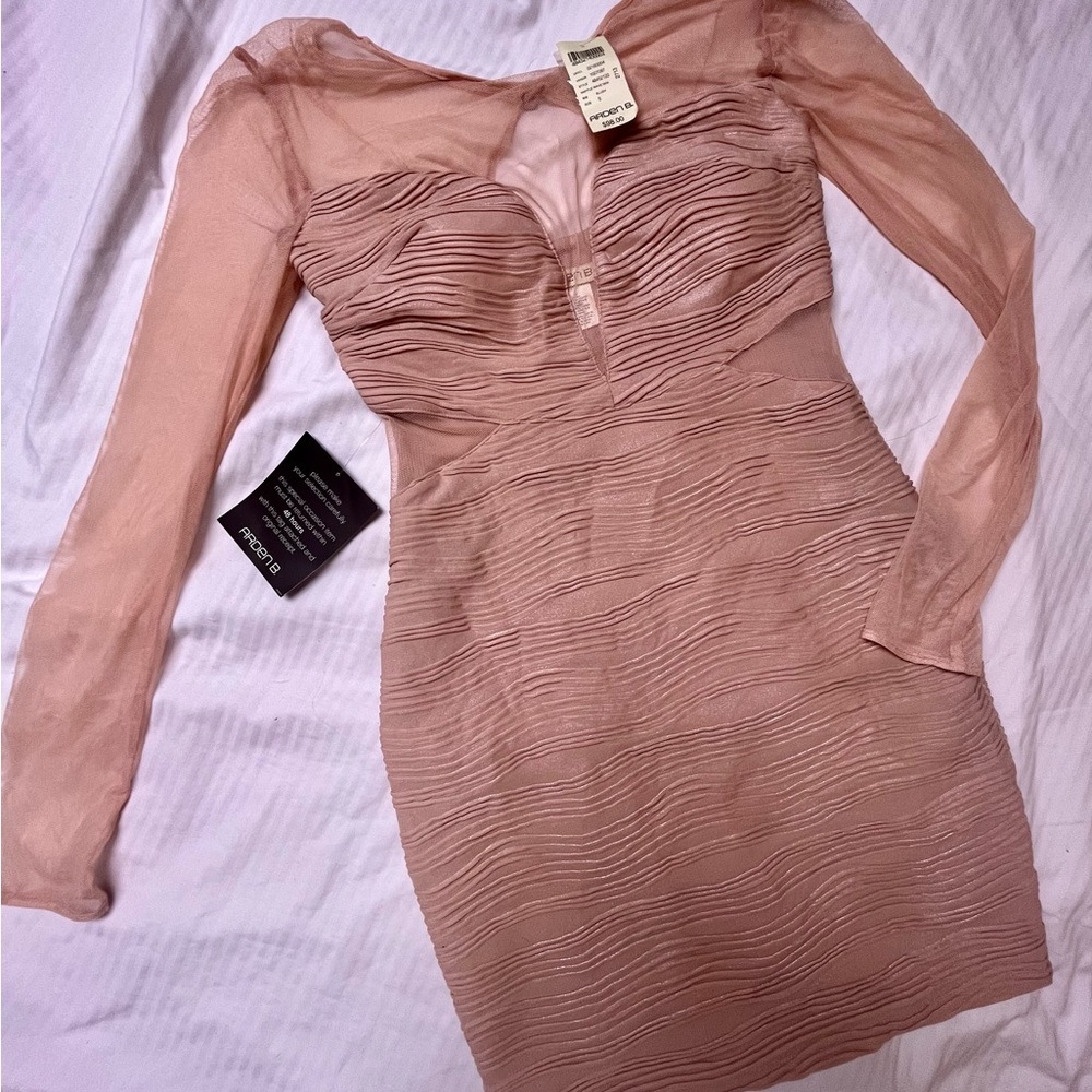 NWT Arden B Peach Fitted Dress